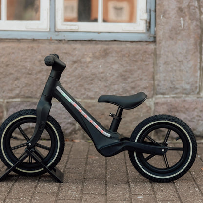 VARLIO Go Balance Bike | With Integrated Light