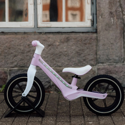 VARLIO Go Balance Bike | With Integrated Light
